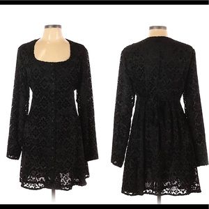 SOLD Velvet burnout dress 🖤